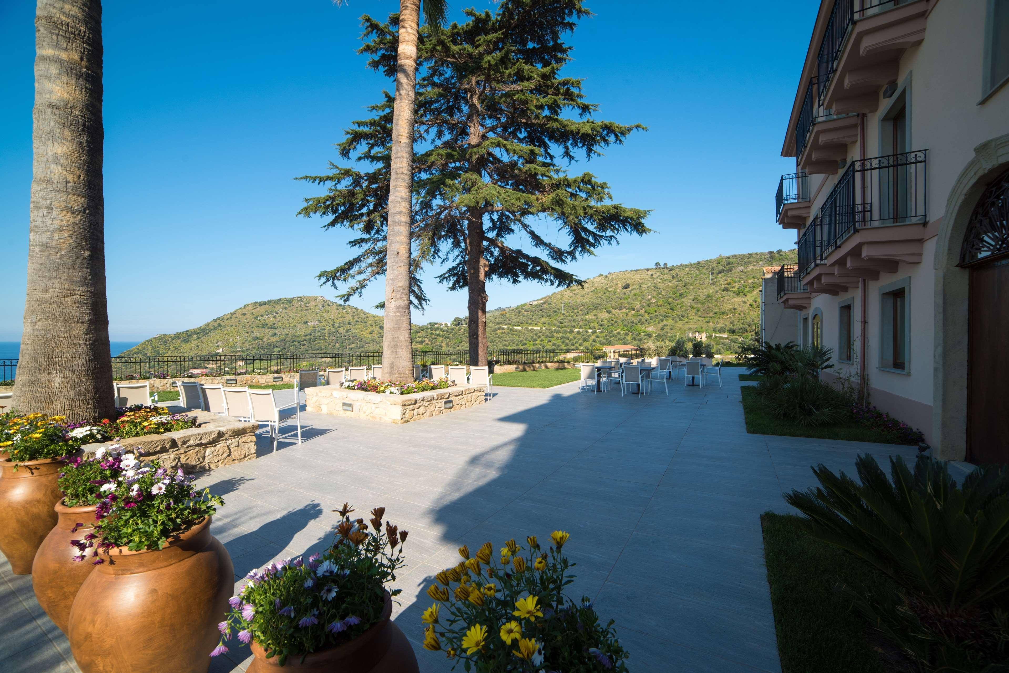 Best Western Plus Hotel Terre di Eolo Patti Exterior foto